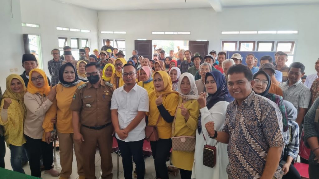 Saat Reses di Cimenyan, Riki Ganesa : Warga Berharap Ada Perbaikan Jalan