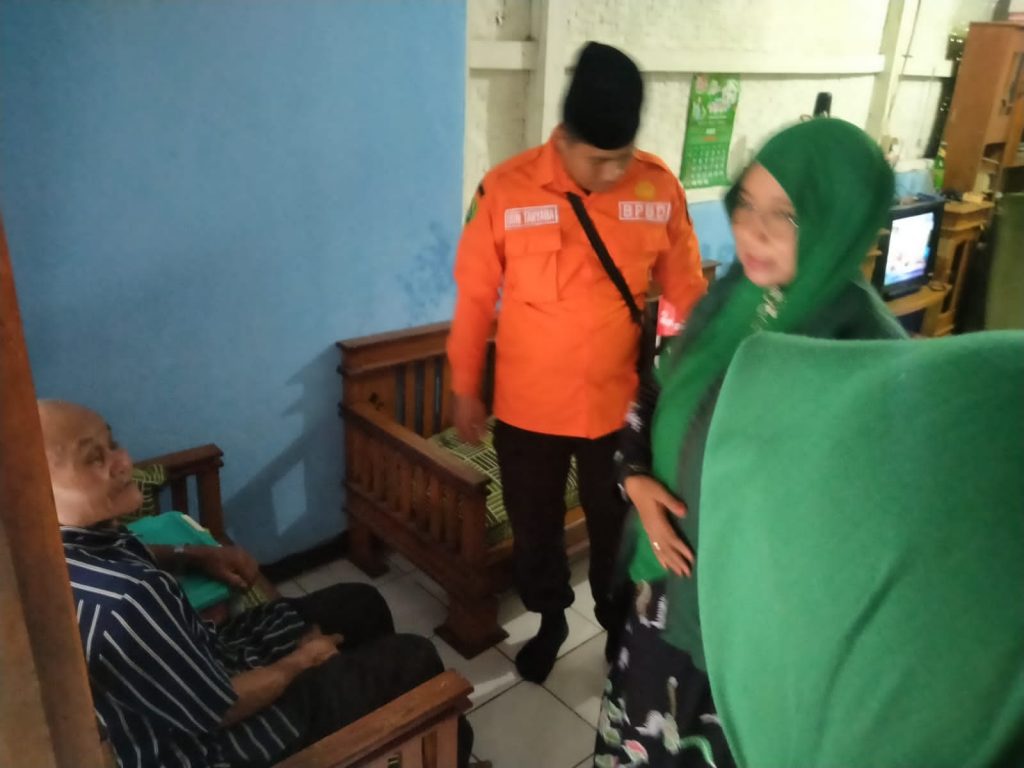 Didatangi Ketua TP PKK Kab. Bandung, Ayub pun Sumringah