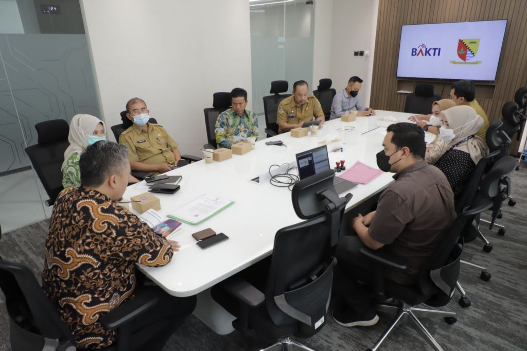 Pemkab Bandung Terus Berupaya Tangani Kawasan Blank Spot Jaringan Internet