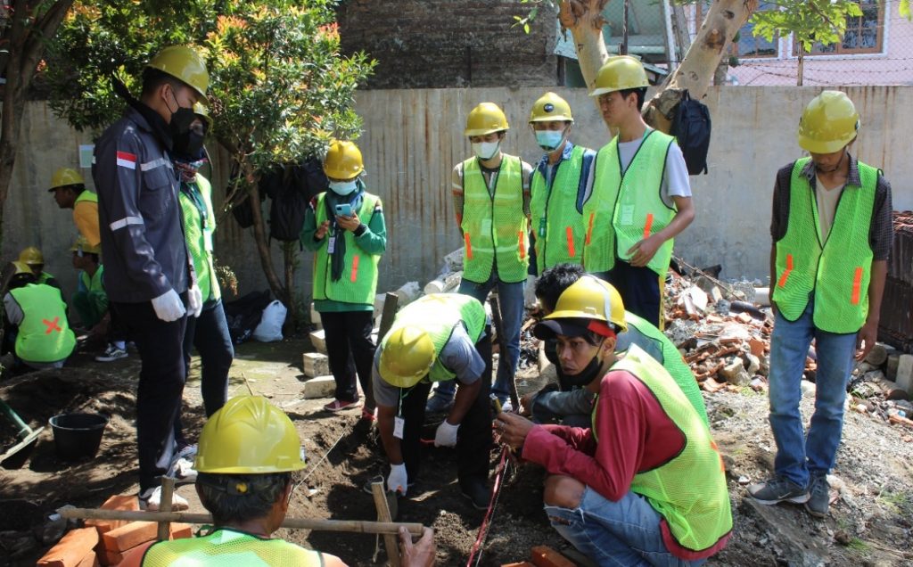 Disnaker Kota Bandung-UPI-LPKTI Gelar Sertifikasi Keterampilan Kerja Bangunan