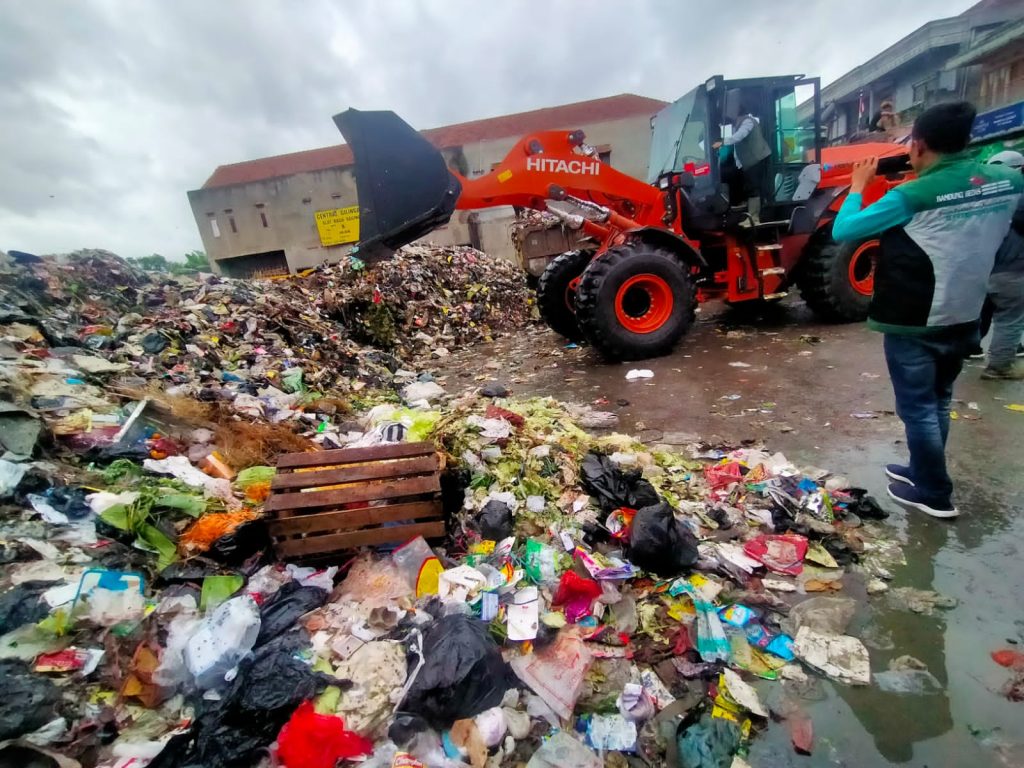 Minim Sampah Sambut Tahun Baru 2023
