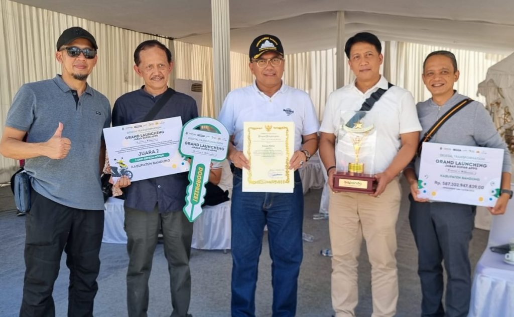 ASN Taat Pajak, Kab Bandung Juara II Anugrah Philothra