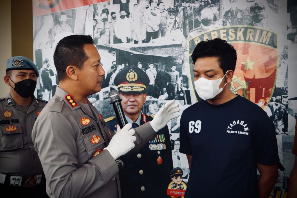 Modus Dirampok, Oknum Office Boy Gasak Uang Ratusan Juta