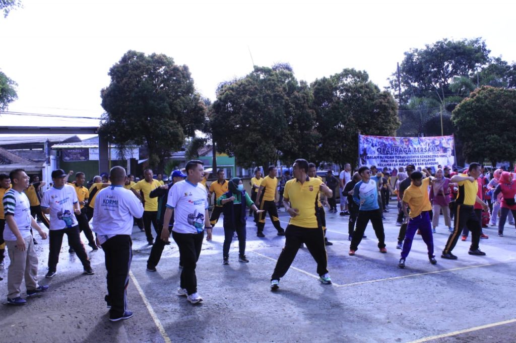 Bangun Sinergitas Melalui Senam Bersama Jumat Berkah