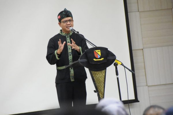 Sosok Bupati Bandung Dadang Supriatna Patut Ditiru Dalam Menjalankan Tugasnya