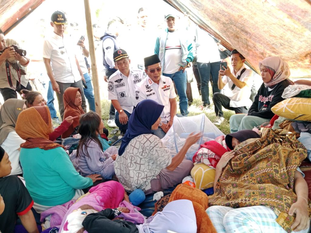 Bupati Bandung Sampaikan Duka Cita Gempa Kertasari Telan 1 Korban Jiwa