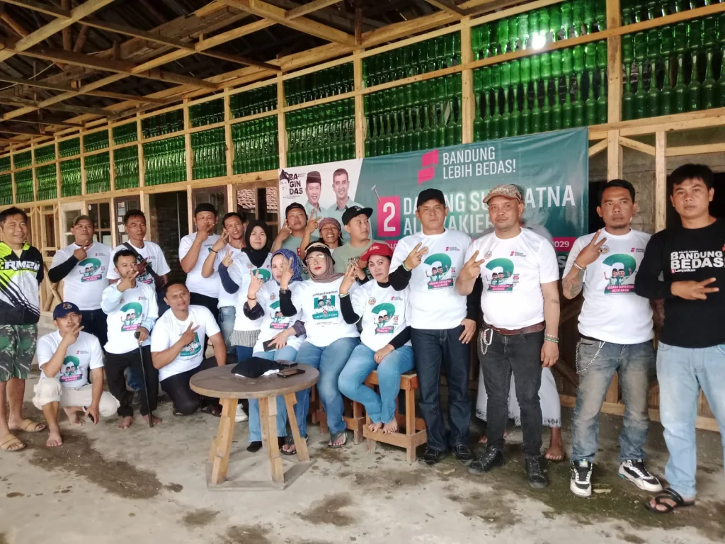 Kejutan Besar Lagi, Mesin Pemenangan Paslon 01 Belokkan Dukungan ke Dadang Supriatna-Ali Syakieb