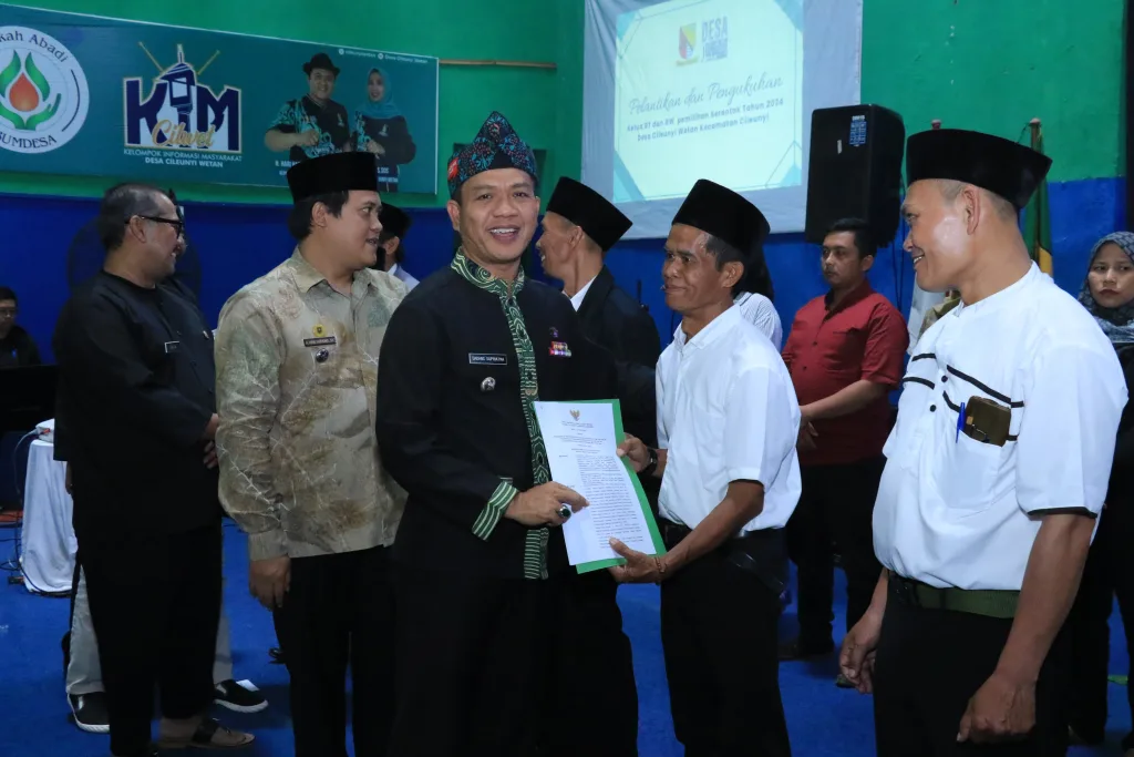 Bupati Bandung Tekankan Pentingnya Peningkatan Kapasitas Ketua RT dan RW