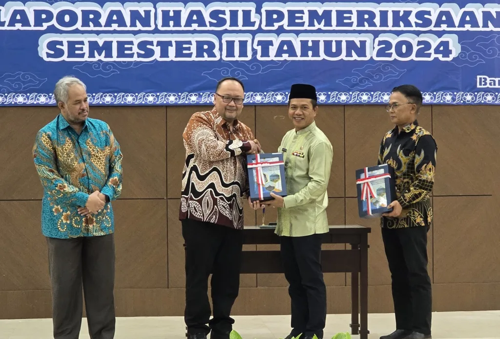 Bupati Bandung Terima LHP Kinerja dan Kepatuhan Pajak dari BPK Jabar