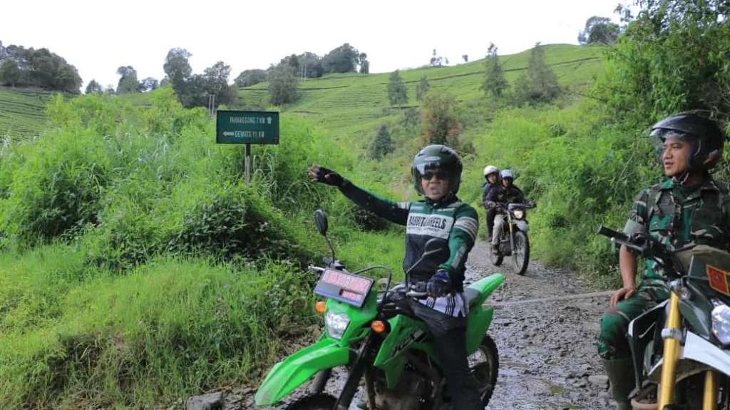 Bupati Bandung: Jalan Lintas Antar Kabupaten Rusak Berat 27 Km Segera Diperbaiki Tahun Ini