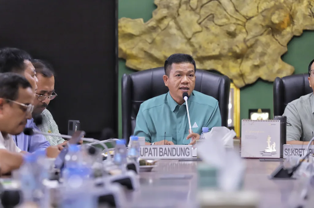 Bupati Bandung Minta Kerjasama Pihak BUMN Demi Pembangunan