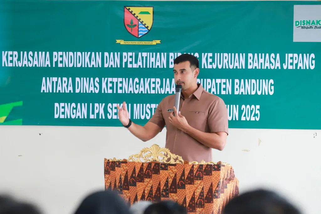 Jaga Etos Kerja! Pesan Wabup Ali Syakieb ke Peserta Pelatihan Bahasa Jepang