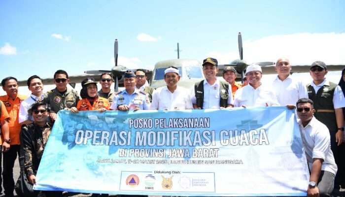 Pemdaprov Jabar Gelar Operasi Modifikasi Cuaca Untuk Mitigasi Bencana