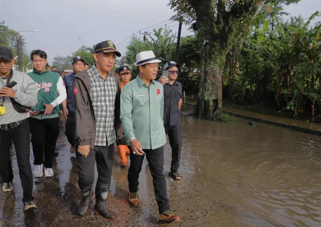 3 Aliran Sungai Ini Jadi Penyebab Banjir Cileuncang Jalan Laswi-Cidawolong