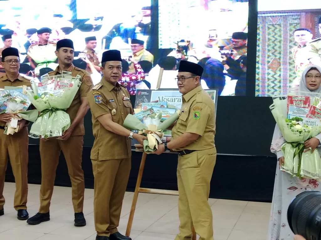Bentuk Karakter Kesundaan Pelajar, Bupati Kang DS Luncurkan Buku Aksara Swara