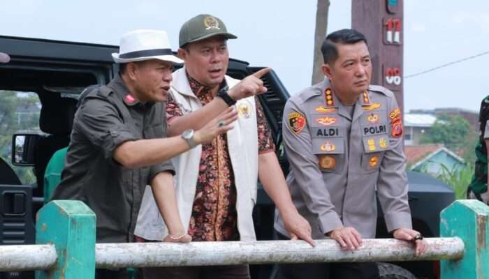 Tekan Banjir Dayeuhkolot-Bojongsoang, Bupati Kang DS: Tanggul Sungai Cikapundung Kolot 2,1 Km Perlu Segera Dibangun