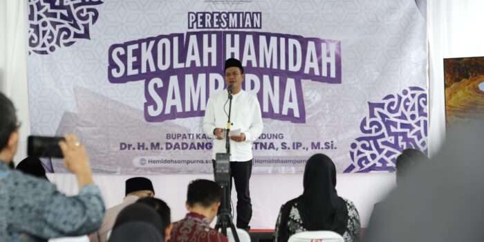 Bupati Bandung: Ruang Kelas Diisi 50 Siswa Terlalu Penuh