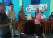 BPN Kab Bandung Bagikan Puluhan Sertifikat PTSL Milik Warga Ciparay