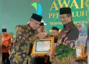 Perhatikan Penyuluh Agama, Bupati Kang DS Raih Penghargaan dari Menteri Agama