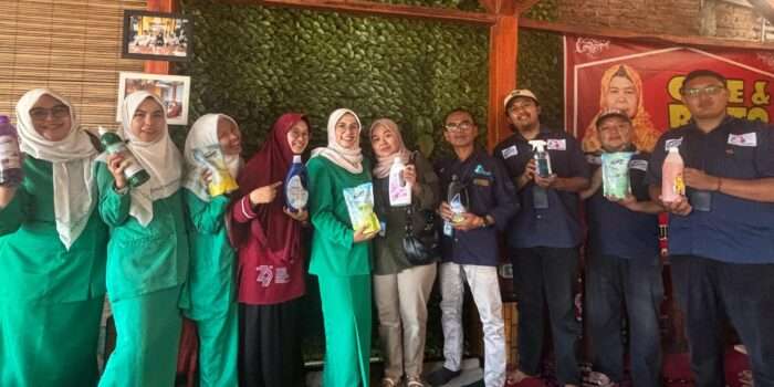 Fatayat Kab Bandung Jajaki Kerjasama dengan Produsen Sabun