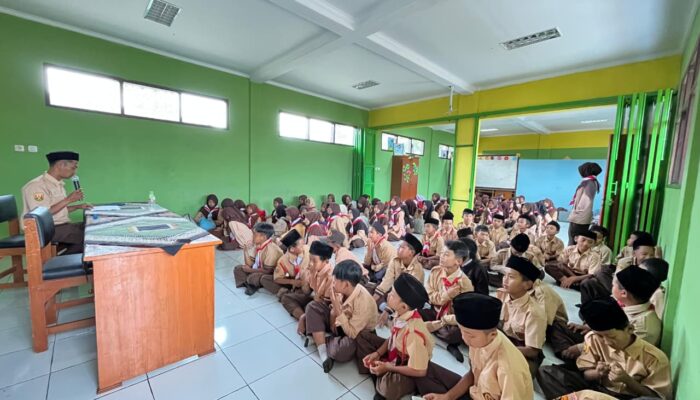 Semangat Kebersamaan dalam Perjusa Hari Pramuka MI Al-Fakhriyah