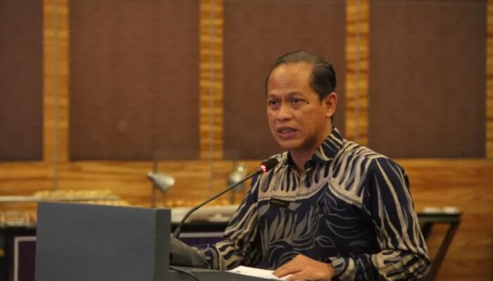 Ironis, Menteri Lingkungan Hidup Hanif Faisol Tak Miliki Eco-Conscious yang Tinggi