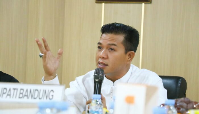 Prihatin Kasus Banjaran, Bupati Kang DS Ingatkan Camat Hingga Ketua RT Harus Peka dan Tahu Kondisi Warga