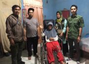 Anggota DPRD Kab Bandung Bantu Kursi Roda untuk Warga Jompo