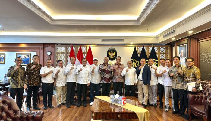Menteri Hukum Bertemu Pengurus PWI Pusat, Pemblokiran Administrasi Dibuka 