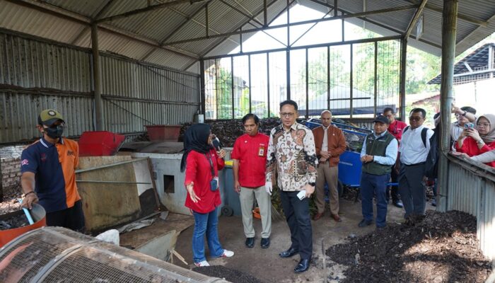 Dirjen Risbang Kemdiktisaintek Apresiasi I-WANT, Sistem Pengelolaan Sampah Terpadu di Tel-U