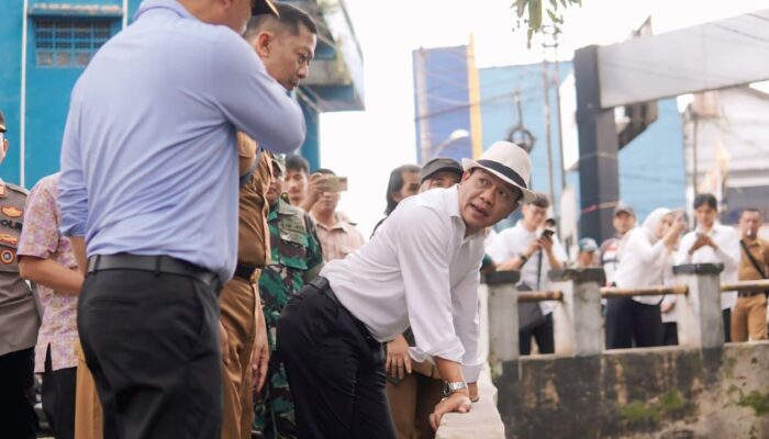 Warga Margahayu Lega Bupati Kang DS Bakal Bereskan Banjir Jalan Dengdek Sayati