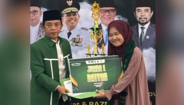 Hayyun Halimaul dari LDNU Kab Bandung Juara 1 Kontes Daiyah se-Jawa Barat
