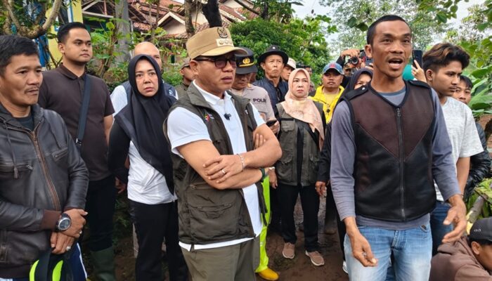 3 Warga Hilang Tertimbun Longsor, Bupati Kang DS Kerahkan Seluruh OPD untuk Percepatan Pencarian