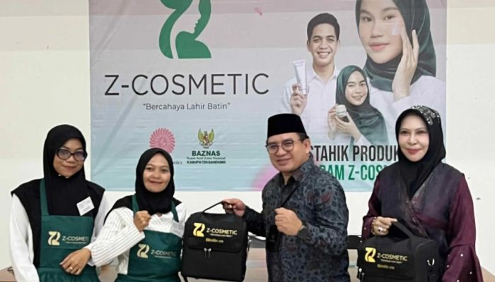 Pelatihan Z-Cosmetic BAZNAS Kab Bandung Dorong Lahirnya Wirausaha Baru