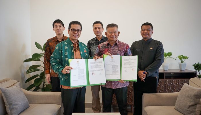Kang DS Perkuat Tata Kelola Pertanahan, Pemkab Bandung Teken Kerja Sama dengan Badan Bank Tanah