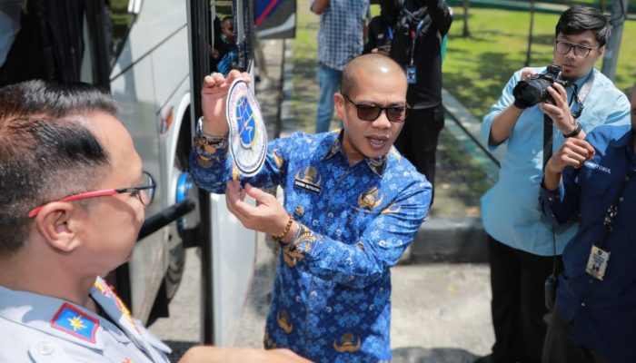 Kang DS Lepas Mudik Gratis, Tahun Depan Target 1.000 Pemudik Plus Rute Jawa Timur