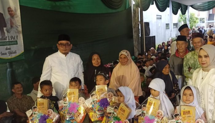 Berbagi Kebahagiaan dengan Anak Yatim, Hadiat Gulirkan Program Bapak Asuh