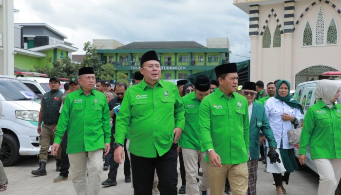 Serahkan 31 Ambulans Siaga, Kang Cucun: PKB Hadir 24 Jam Bantu Masyarakat