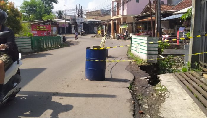 Jembatan Junti Hilir Terancam Ambles, Warga Soroti Lambannya Respons DPUTR