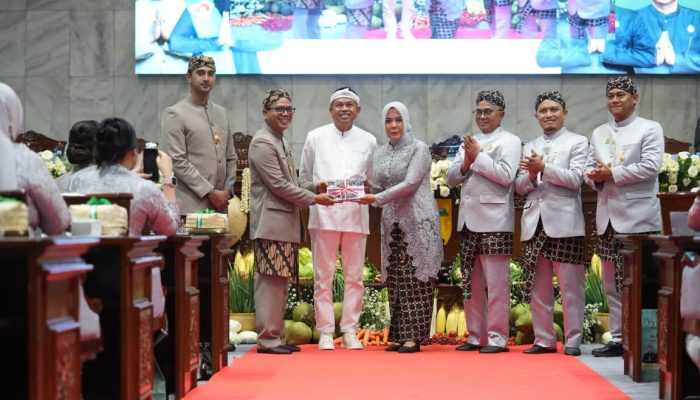 Di Hadapan KDM, KDS Nyatakan Siap Pimpin Sinergi Bandung Raya Atasi Banjir, Sampah dan Tata Ruang