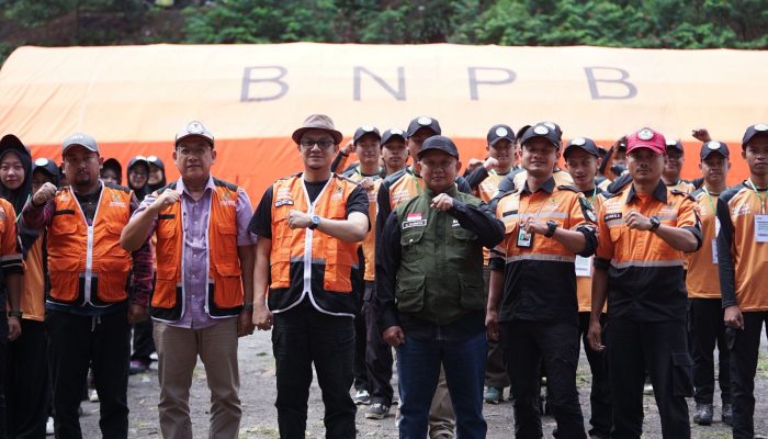 BAZNAS Kabupaten Bandung Gelar Pelatihan dan Pengukuhan Relawan BTB di Gunung Puntang