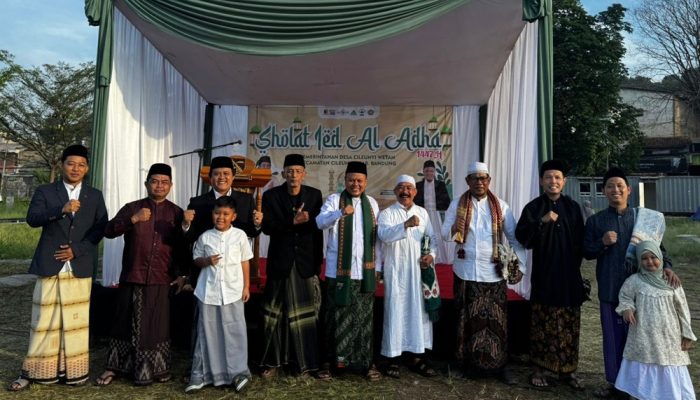 Khutbah Idul Adha, Ketua RMI PCNU Kabupaten Bandung Ajak Orang Tua Kirim Anak ke Pesantren