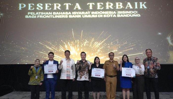 Kepala OJK Jabar Darwisman: Frontliner Bank Harus Jadi Duta Inklusi Keuangan