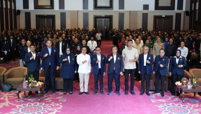 Hadiri Pelantikan NasDem, KDS Tegaskan Visi Misi Kabupaten Bandung Harus Dijalankan Bersama