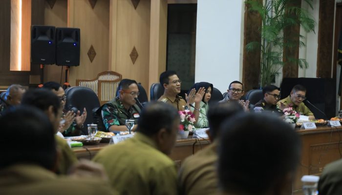Perkuat Kolaborasi Pentahelix, Bupati KDS Rangkul Satgas Citarum Harum Atasi Banjir, Sampah dan Kemarau Panjang