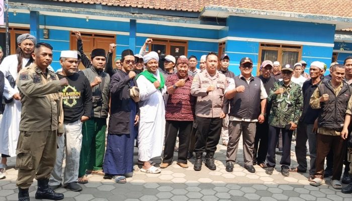 Warga Audiensi ke Kecamatan Margaasih, Pertanyakan Proses Izin Rumah Ibadah di Mahmud
