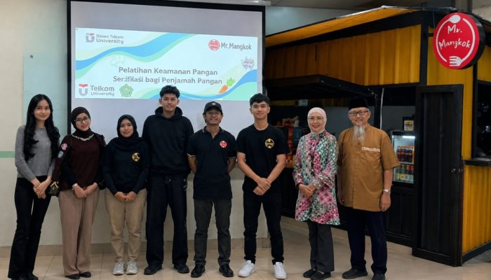 Telkom University Dampingi UMKM Mr. Mangkok Penuhi Standar Higiene Sanitasi Pangan