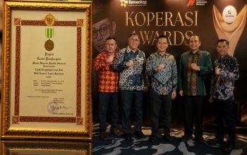 KDS Raih Penghargaan Bakti Koperasi Kemenkop RI, Penguatan Ekonomi Rakyat Jadi Komitmen Kabupaten Bandung