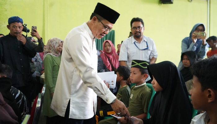 KDS Minta Doa Anak Yatim untuk Tetap Amanah Pimpin Kabupaten Bandung