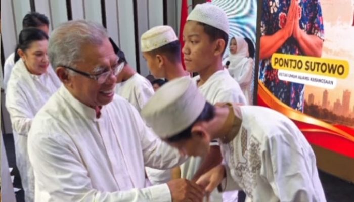Pontjo Sutowo Ajak Anak Yatim Doakan Prabowo, “Jangan Tinggalkan Presiden Sendirian”
